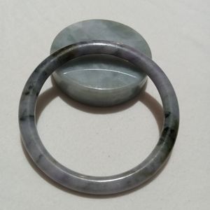 Jadeite bangle